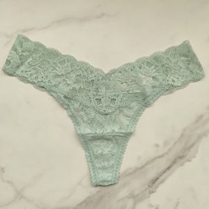 NWT SOMA EMBRACEABLE SIGNATURE ALL-OVER LACE THONG PANTY IN JADE FANTASY SIZE SM